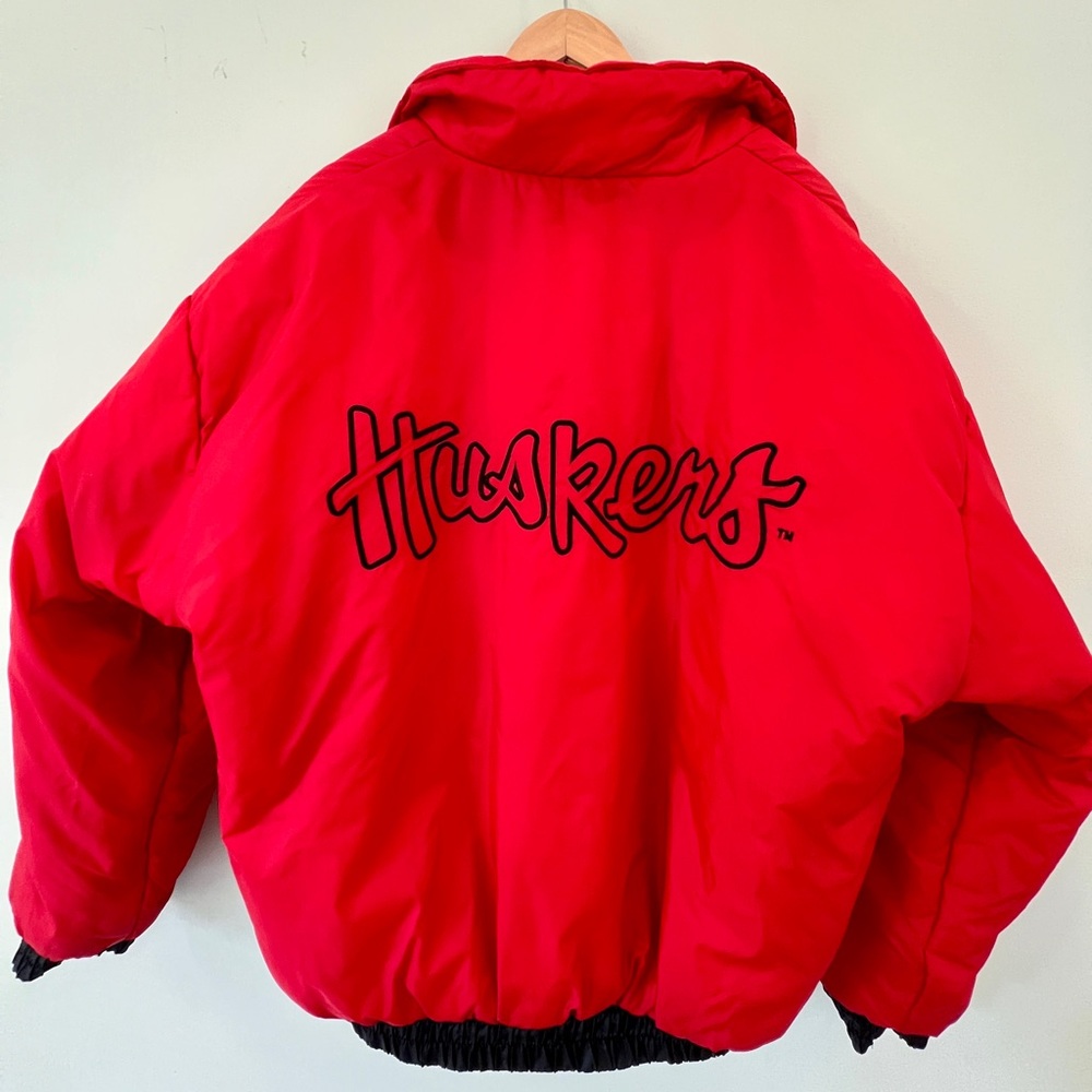 Vintage 90s red puffer jacket, embroidered logo back and front, full zip, unisex